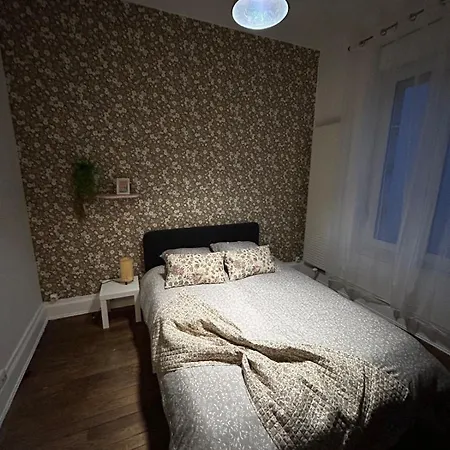 Le Cocoon Proche Blandan Et Thermal Apartment